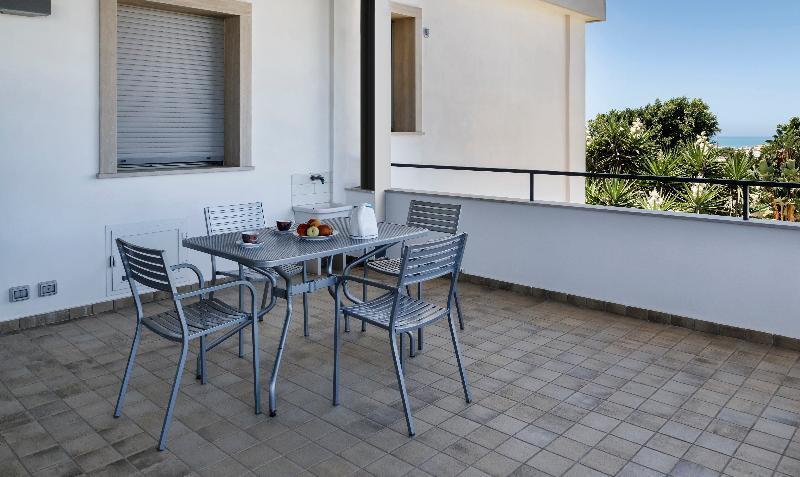 Sikelika Residence Sul Mare Scoglitti Extérieur photo